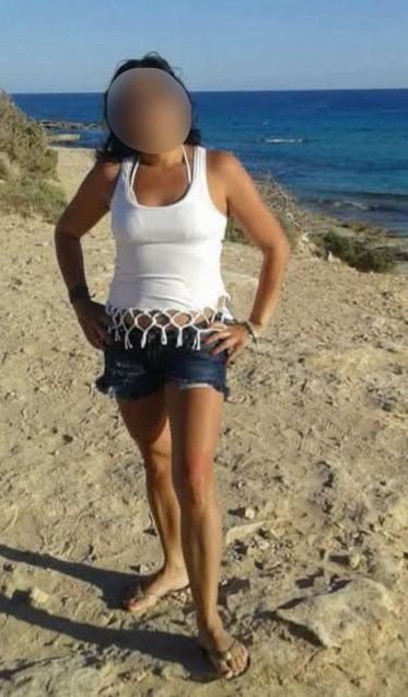 674370817: Chica busca chico en Barcelona