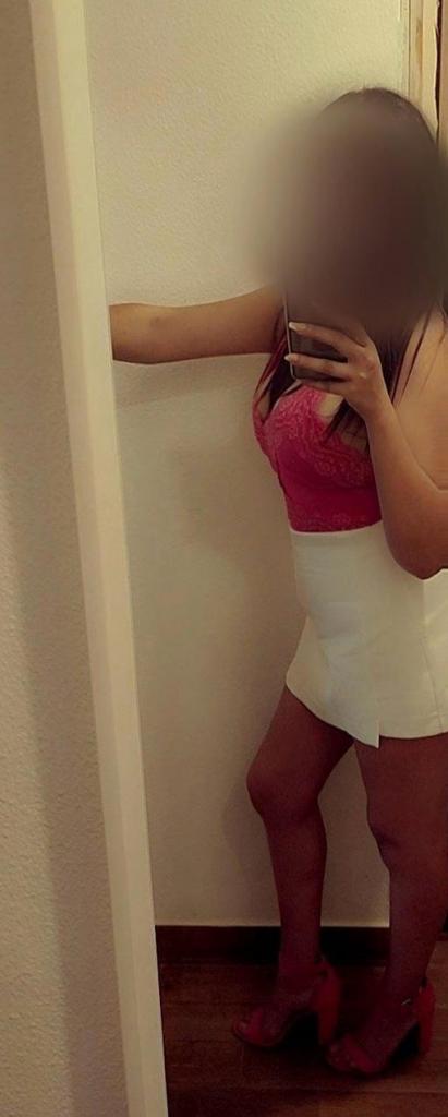 Chica busca chico en Sevilla: 