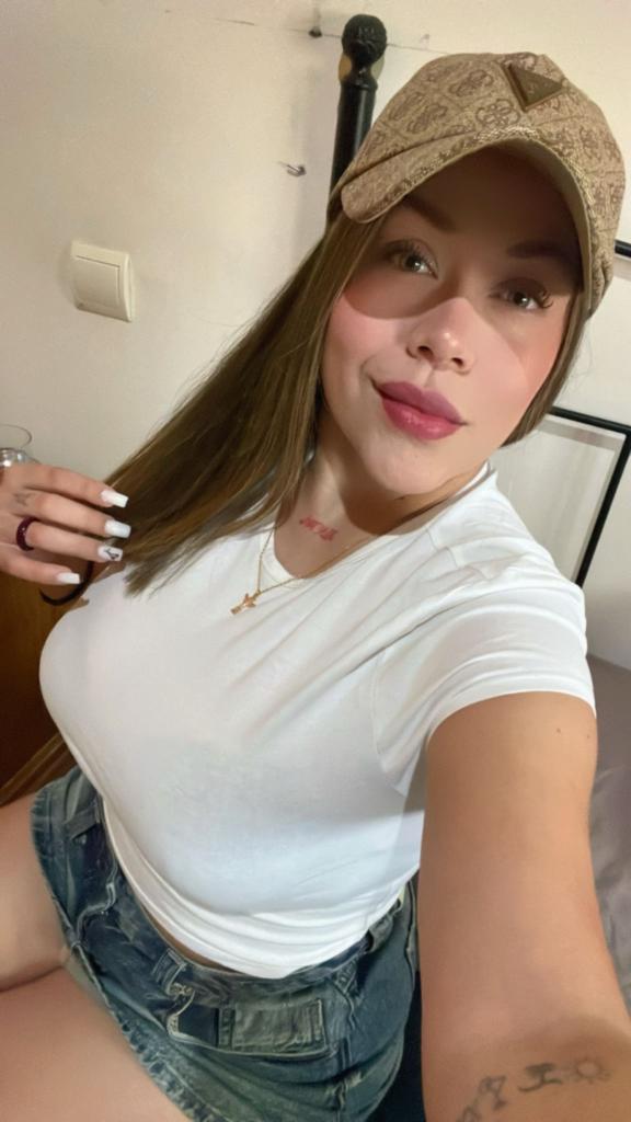 Chica busca chico en Almería: 