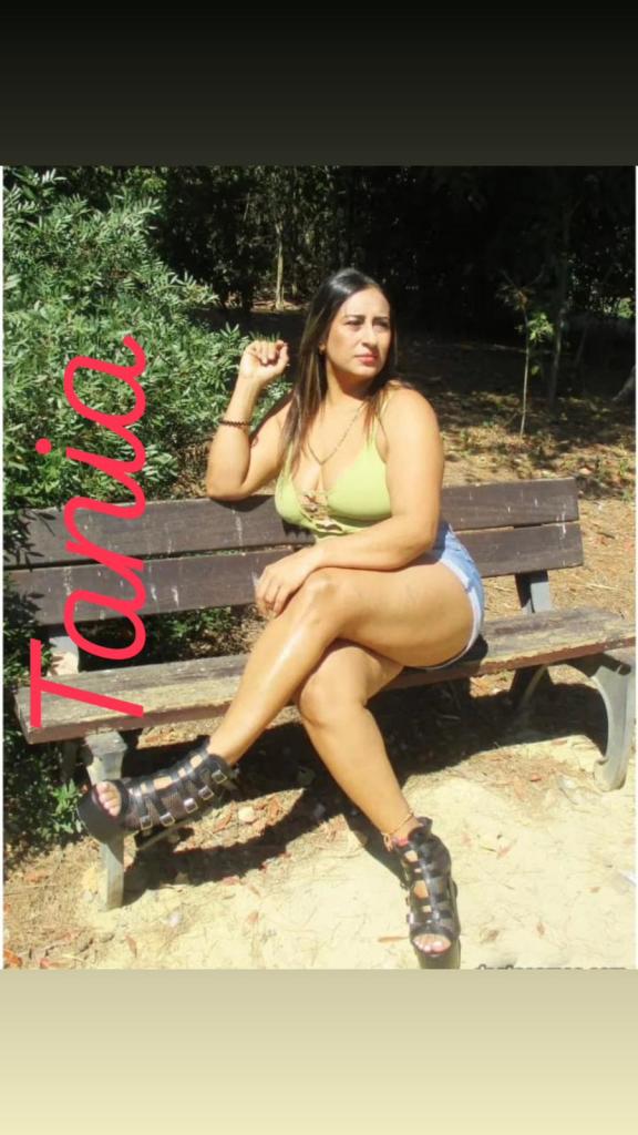Chica busca chico en Cádiz: 