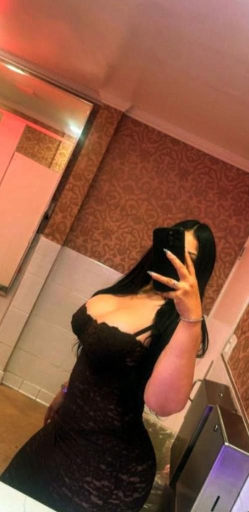 Chica busca chico en Cádiz: 