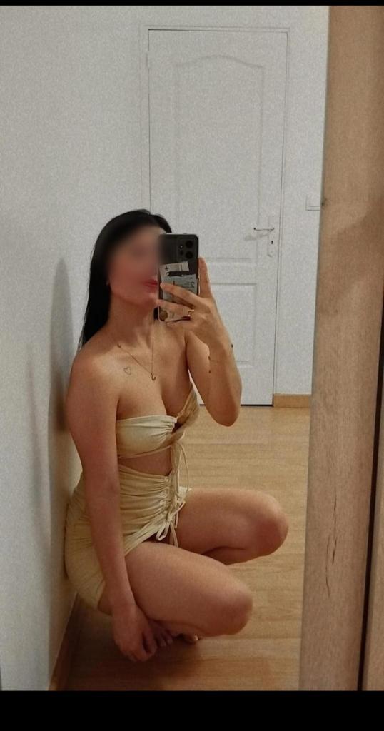 Chica busca chico en Granada: 