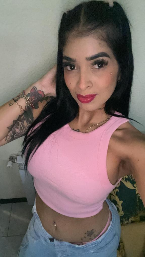 Chica busca chico en Granada: 