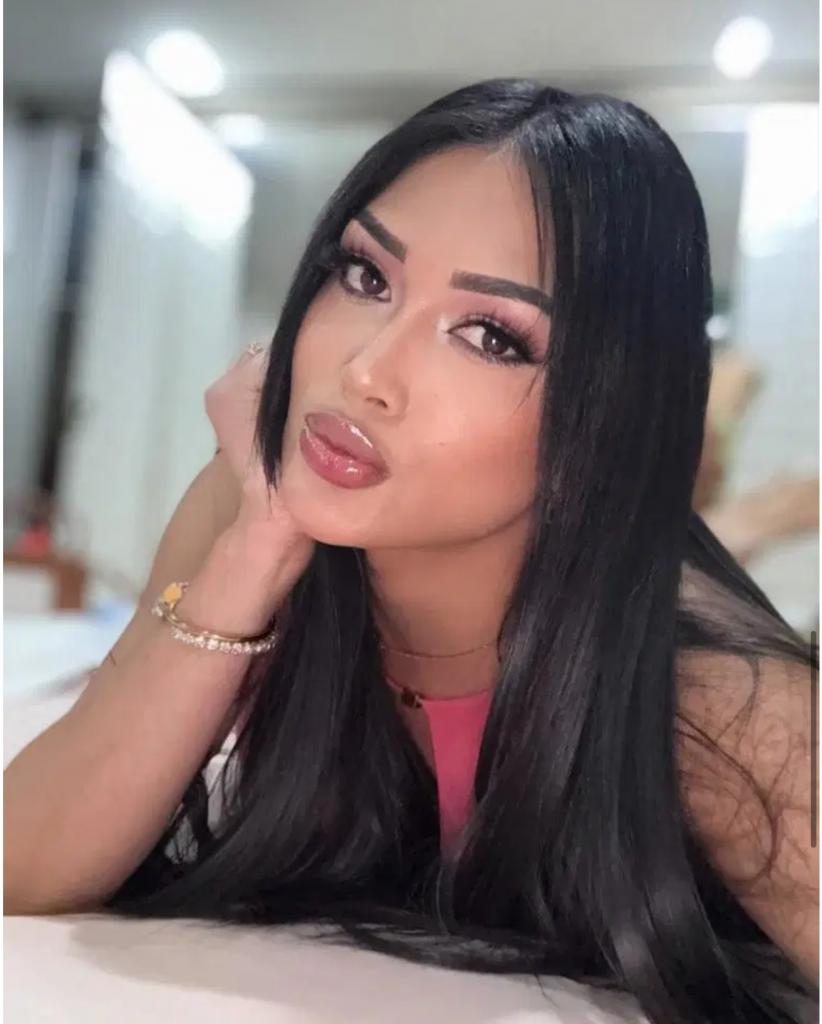 Chica busca chico en Granada: 
