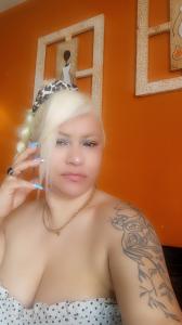 631089351: Chica busca chico en Barcelona
