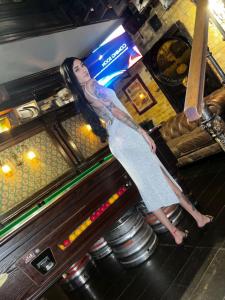 613737544: Chica busca chico en Barcelona