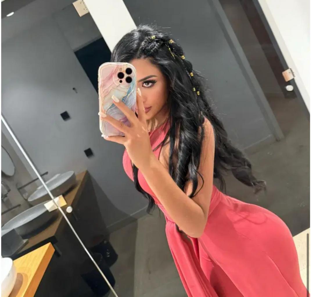 Chica busca chico en Granada: 