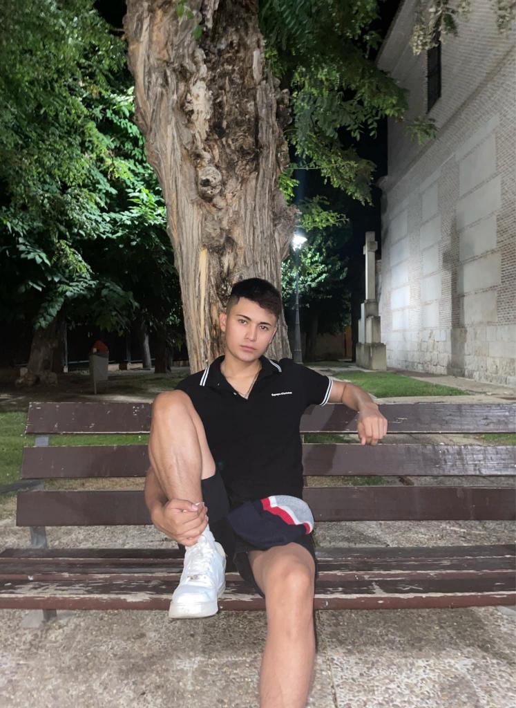 Chico busca chica en Alicante: 