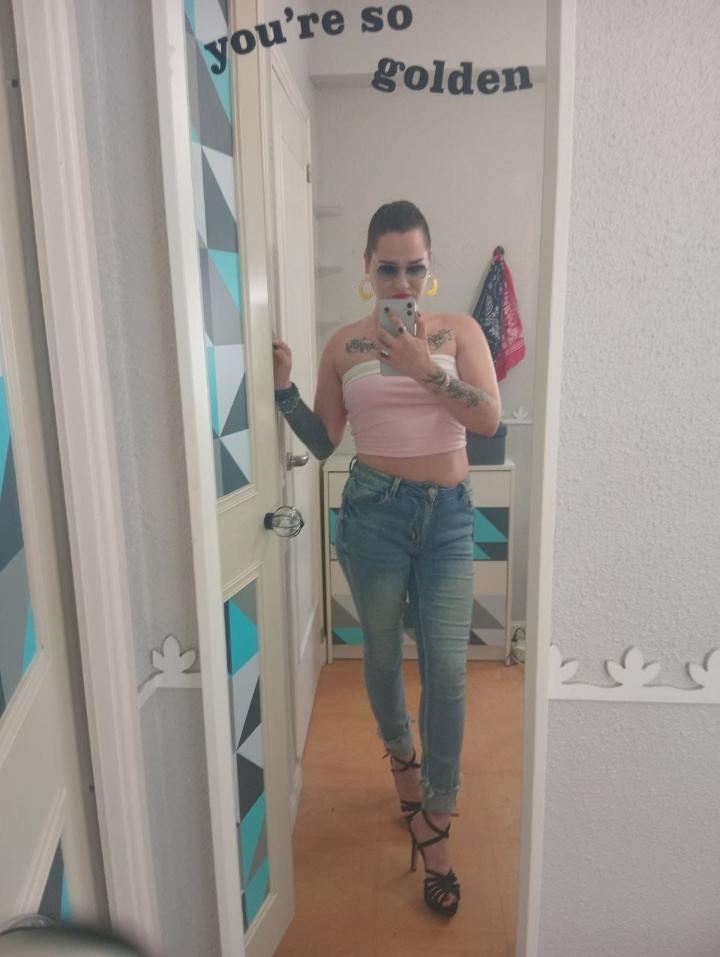 Chica busca chico en Sevilla: 