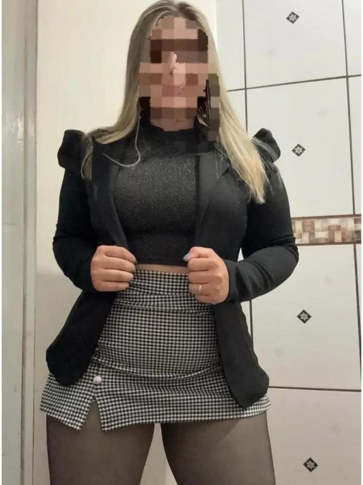 Chica busca chico en Huelva: 
