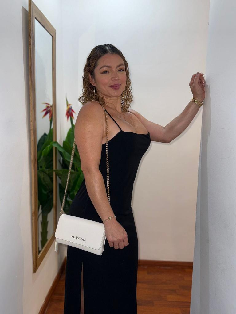 Chica busca chico en Almería: 
