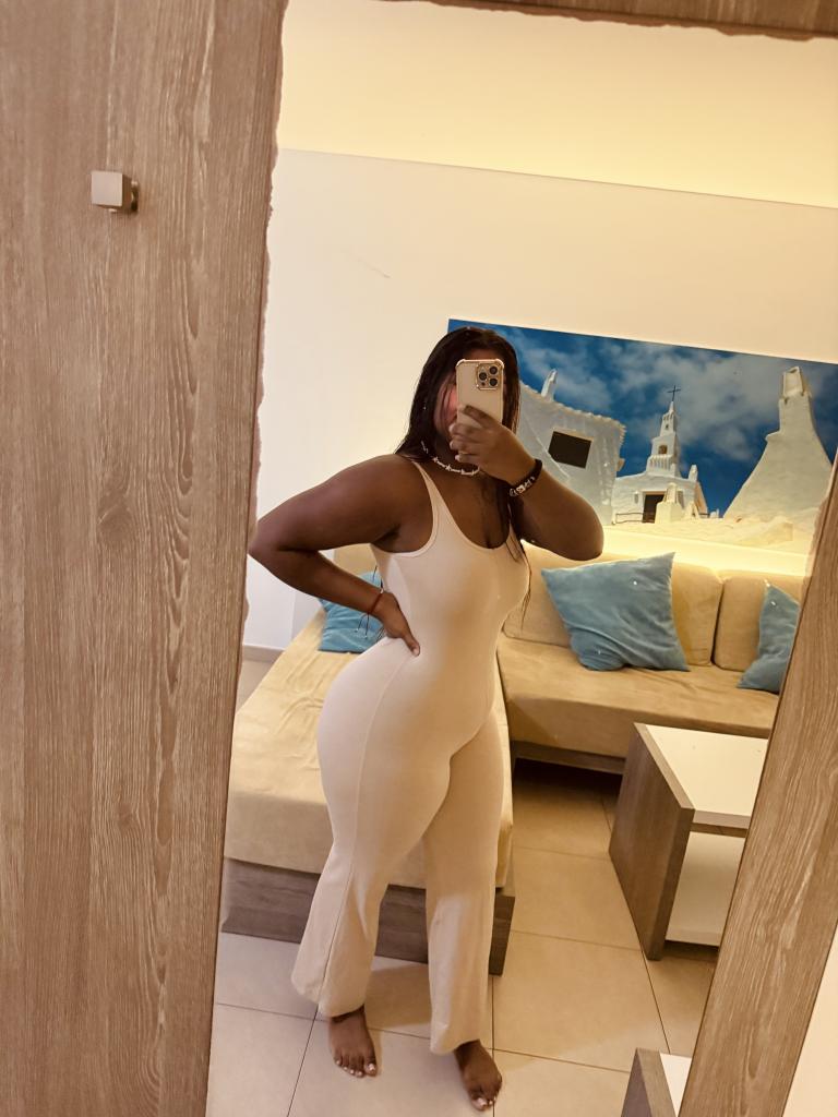 Chica busca chico en Menorca: 