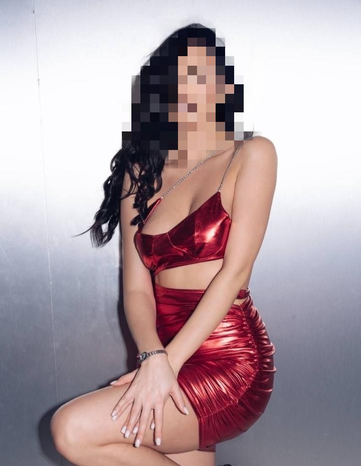 607219771: Chica busca chico en Málaga