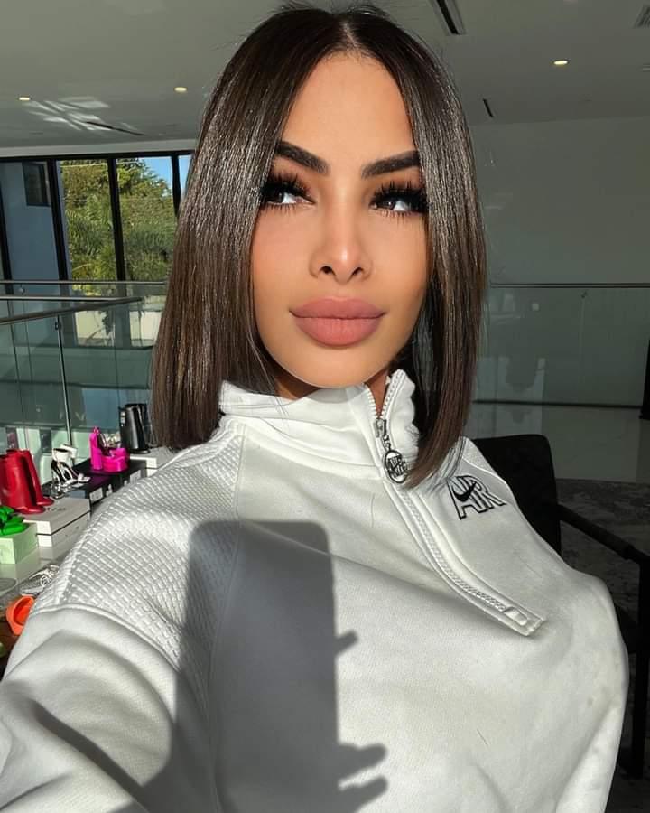 Chica busca chico en Almería: 