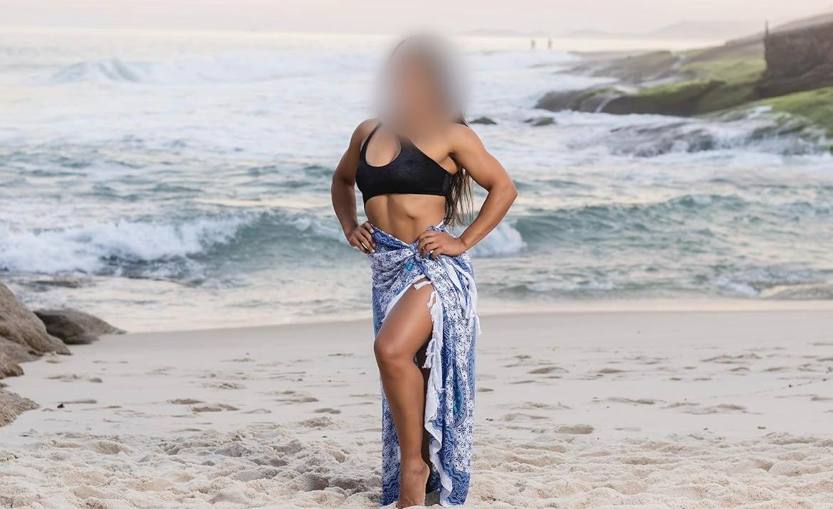 743044419: Chica busca chico en Gerona
