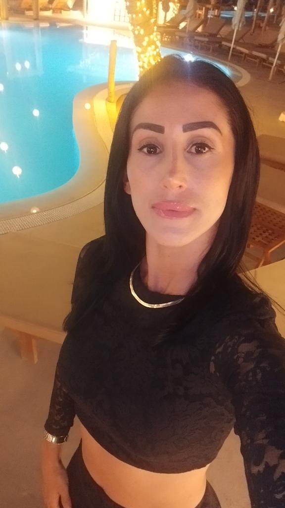 Chica busca chico en Tenerife: 