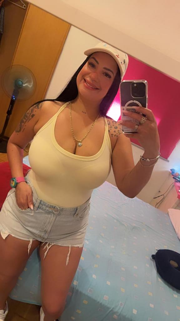 Chica busca chico en Tenerife: 
