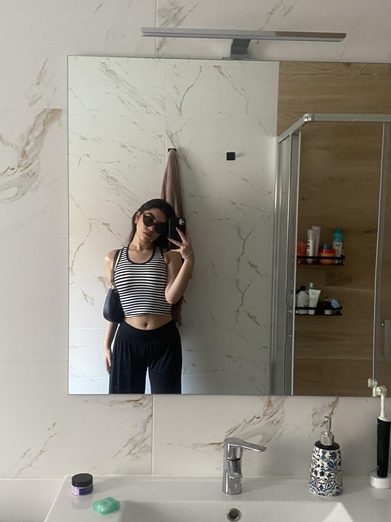 743031076: Chica busca chico en Valencia