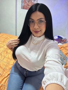 642476556: Travesti en León
