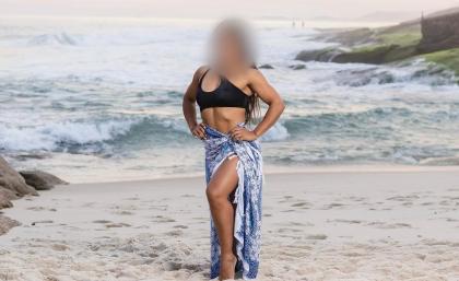 743044419: Chica busca chico en Gerona