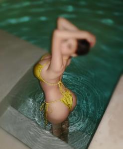 637780775: Chica busca chico en Barcelona