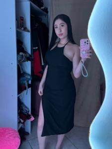 677459349: Chica busca chico en Barcelona