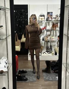 642521405: Chica busca chico en Almería