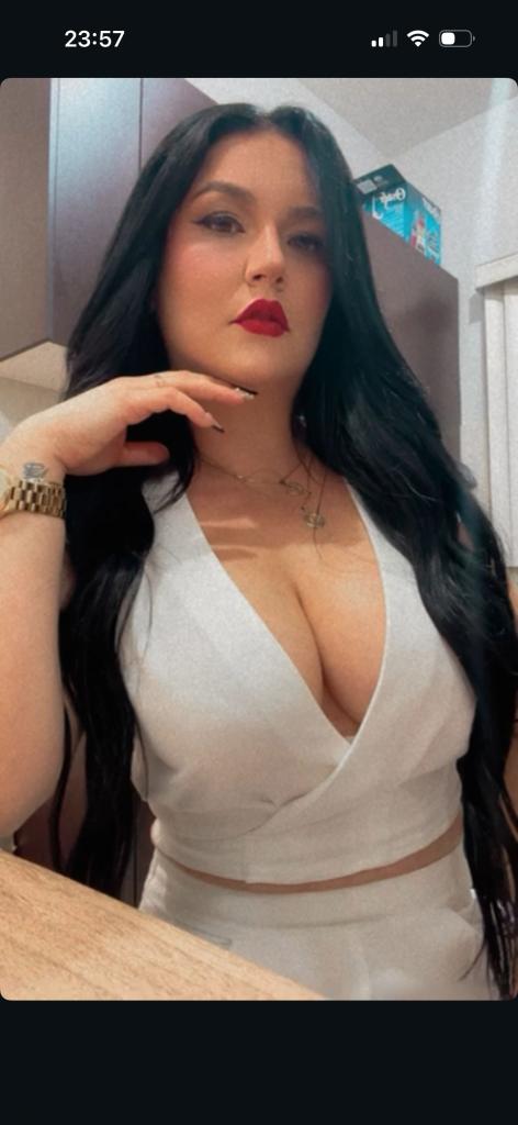 623282821: Chica busca chico en La Coruña