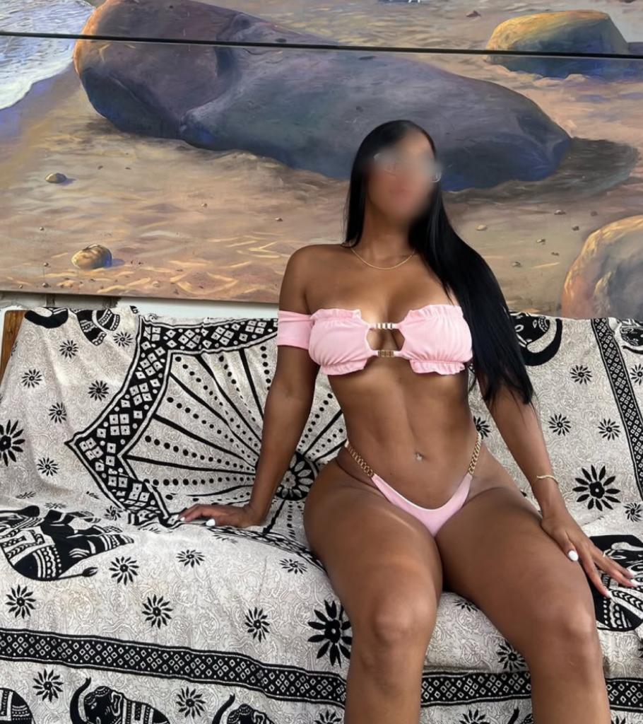 Chica busca chico en Granada: 