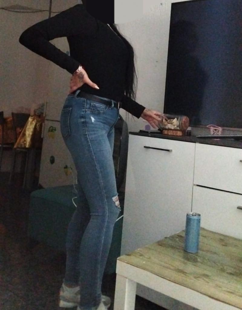 611981538: Chica busca chico en Cádiz