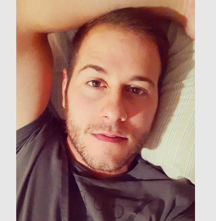 Chica busca chico en Sevilla: 