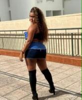 667299856: Chica busca chico en Sevilla