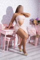 614754335: Chica busca chico en Barcelona