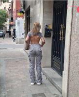 698503881: Chica busca chico en Madrid