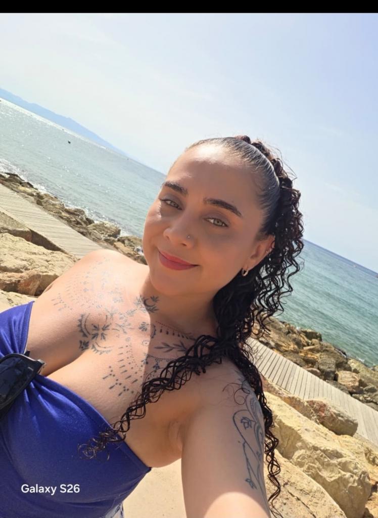Chica busca chico en Barcelona: Chica busca chico