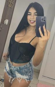 670440692: Chica busca chico en Mallorca