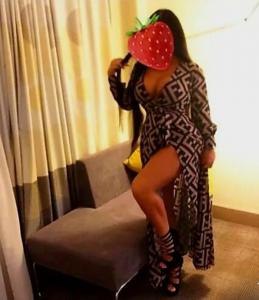 664371235: Chica busca chico en Valencia