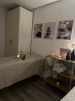 685047650: Chica busca chico en Alicante