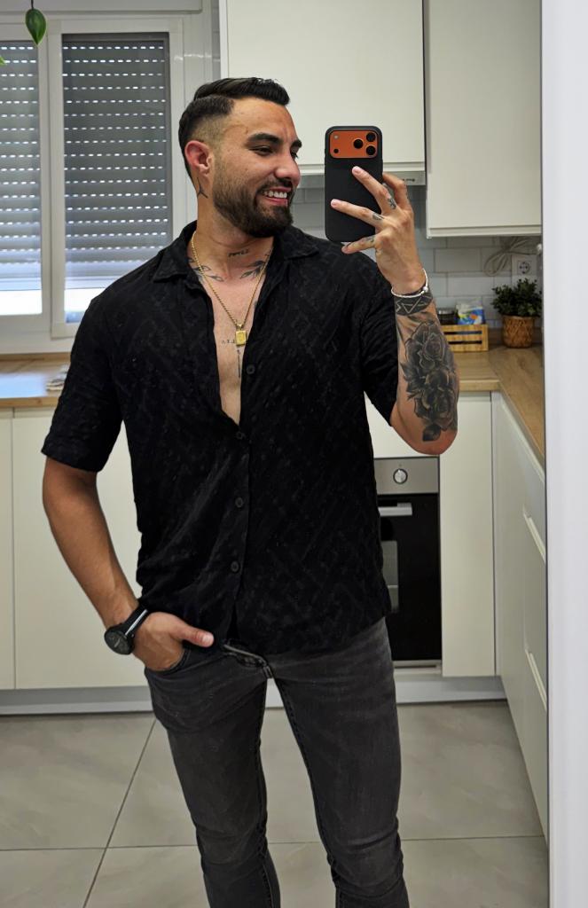 612561084: Chico busca chica en Sevilla