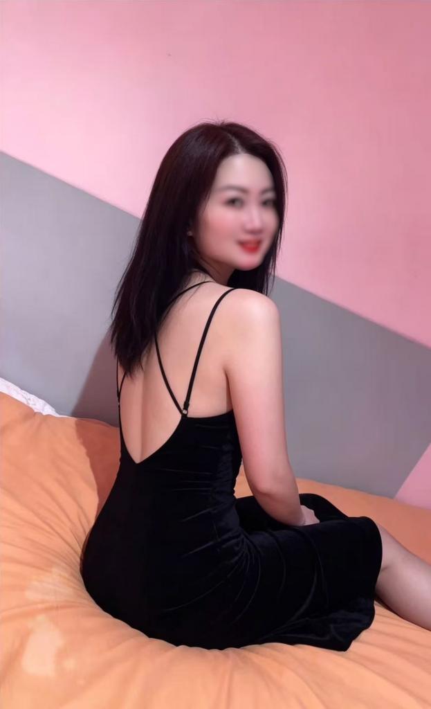 Chica busca chico en Sevilla: 