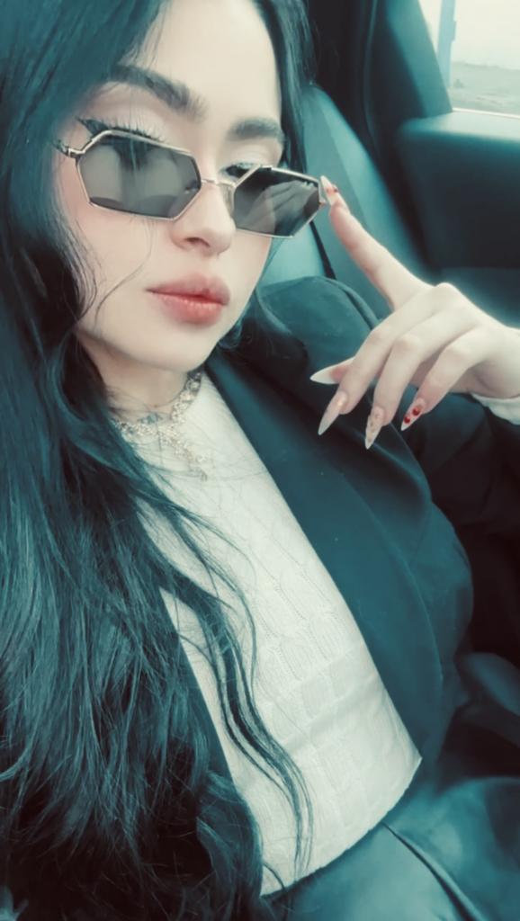 667412213: Chica busca chico en Pontevedra