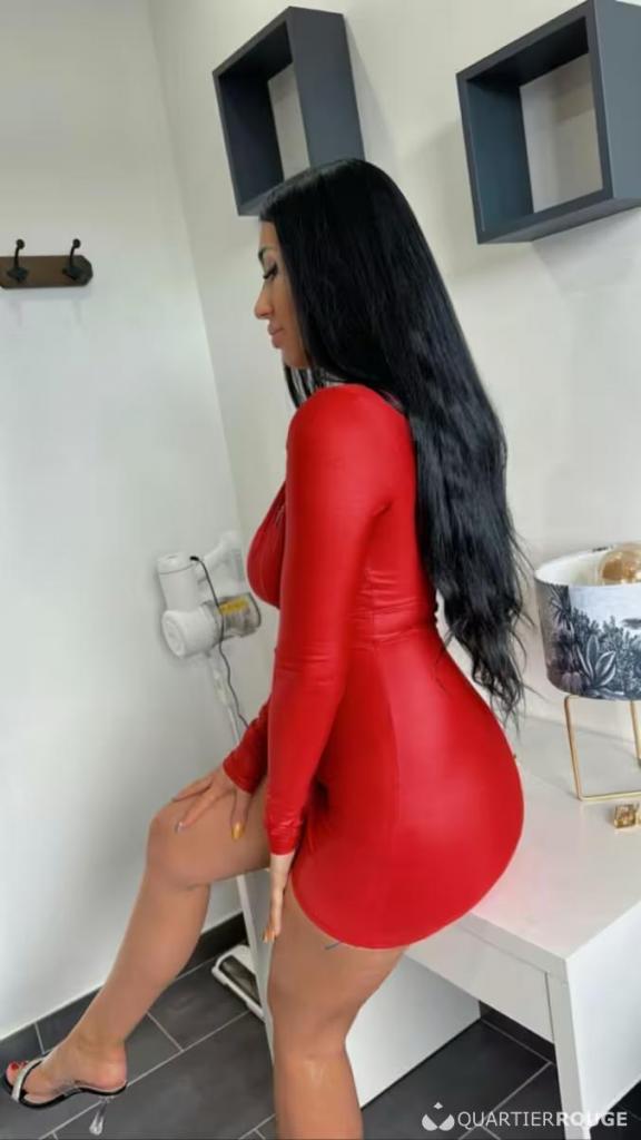 Chica busca chico en Alicante: 
