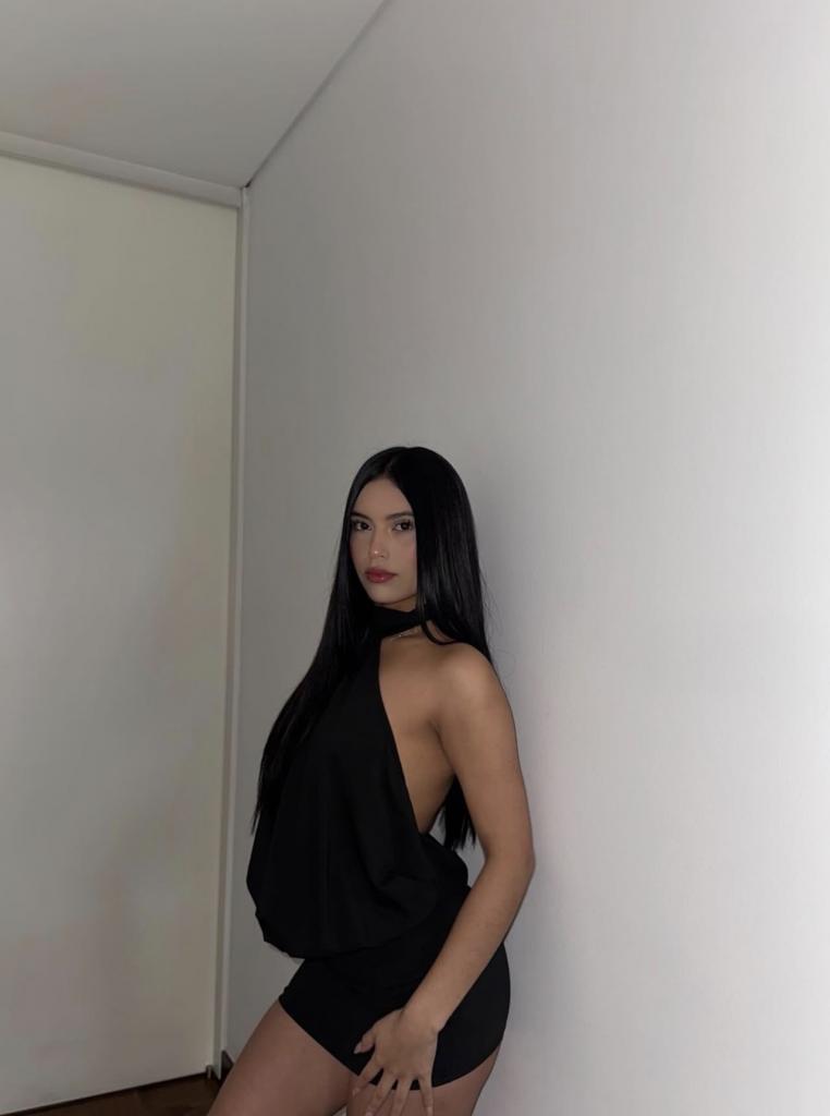 Chica busca chico en Tenerife: 
