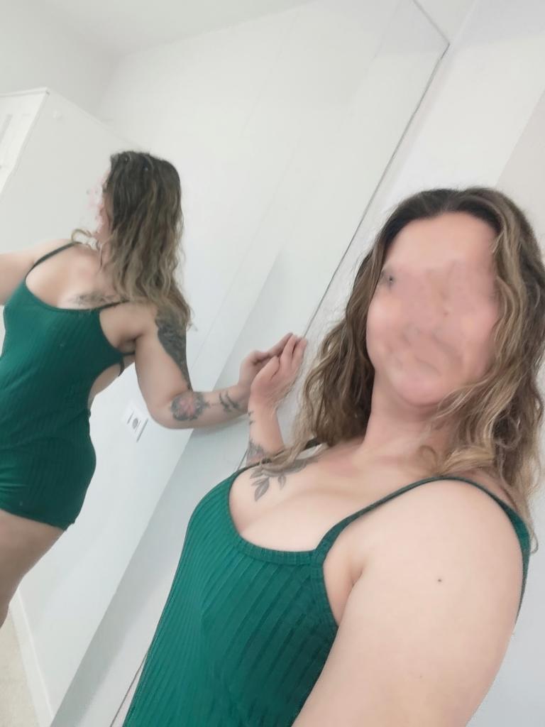 Chica busca chico en Huelva: 