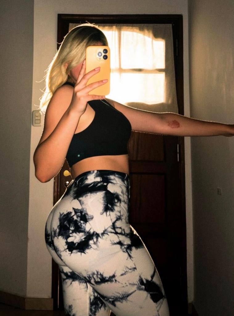 Chica busca chico en Almería: 