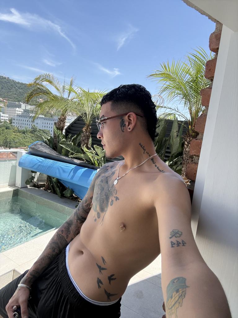 643701664: Chico busca chica en Barcelona