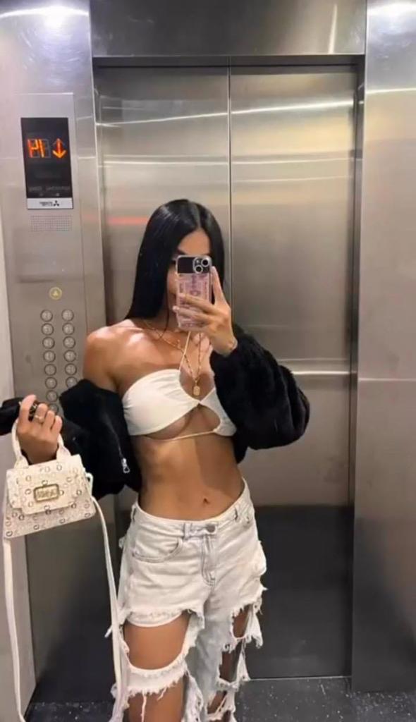 Chica busca chico en Alicante: Chica busca chico