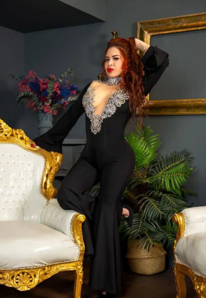 613217504: Chica busca chico en Barcelona