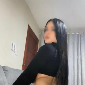 613583548: Chica busca chico en Barcelona