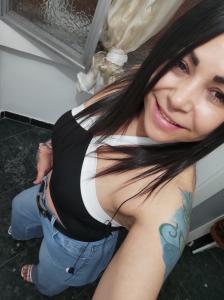 672044942: Chica busca chico en Madrid